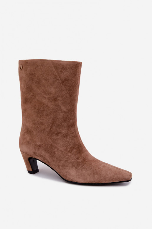 Warme instappers van faux suede met hakken in zand Tai turiciejka K7791-04