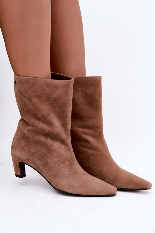 Warme instappers van faux suede met hakken in zand Tai turiciejka K7791-04