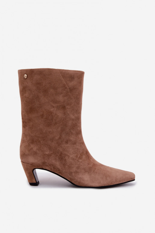 Warme instappers van faux suede met hakken in zand Tai turiciejka K7791-04