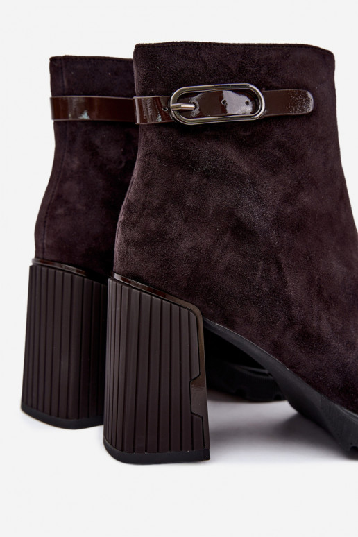 Gevoerde enkellaarsjes van faux suede met hakken Vinceza 91172 chocolade