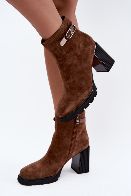 Gevoerde enkellaarsjes van faux suede met hakken Vinceza 91172 bruin