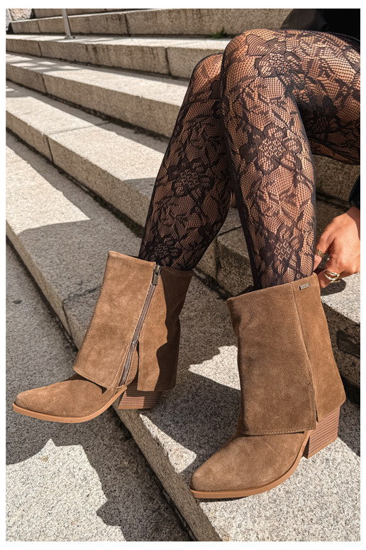 cowboy stijl enkellaarsjes met hakken van natuurlijk suede met geborduurde schacht Big Star UU274114 in bruine kleur