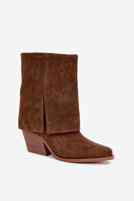 cowboy stijl enkellaarsjes met hakken van natuurlijk suede met geborduurde schacht Big Star UU274114 in bruine kleur