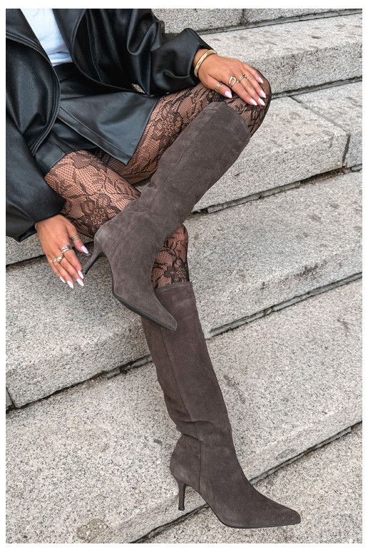 faux suede lange laarzen met dunne hakken geïsoleerd instapmodel Big Star UU274495 in donkerbruin