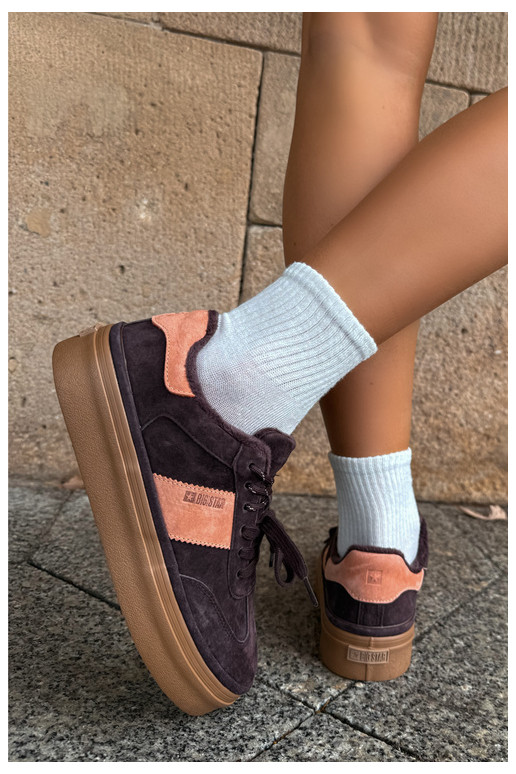 faux suede sneakers model laarzen voor dames geïsoleerd Big Star UU274770 in chocoladekleur