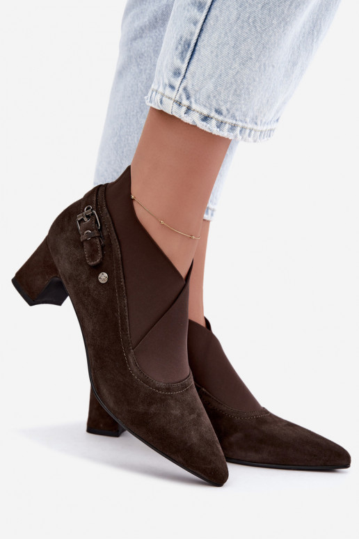 Warme suède enkellaarsjes met hak Tai turiciejka K7691-02 in chocolade kleur