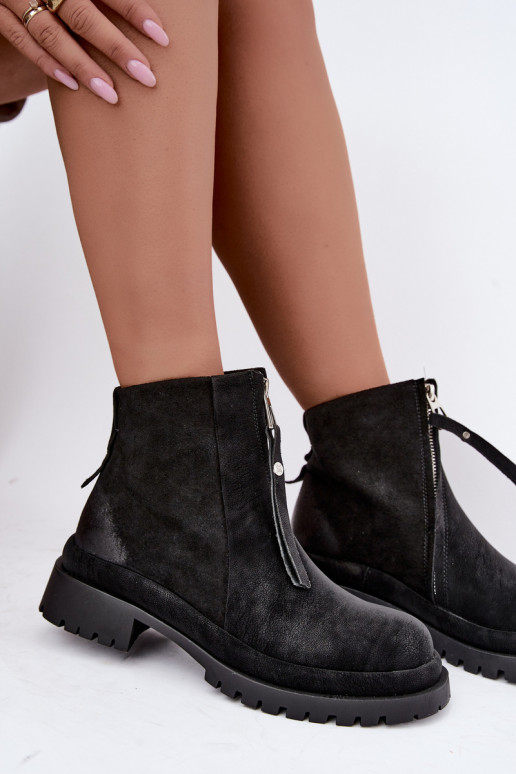 Geïsoleerde suède schoenen voor dames Tai turiciejka K7732-01 in zwarte kleur