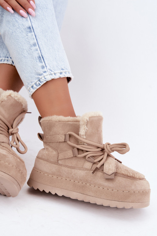 Zandkleurige veterschoenen voor de winter op platform Coraliah