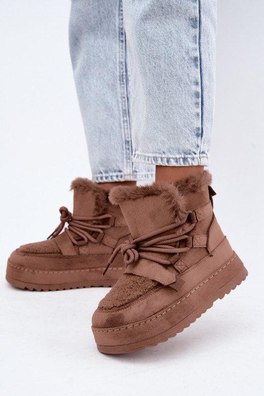 Bruine veterschoenen voor de winter op platform Coraliah