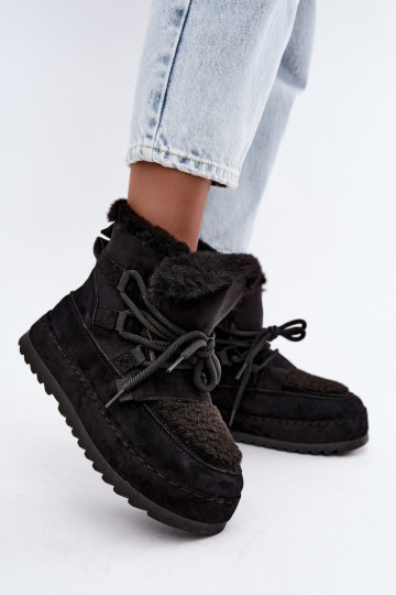 Zwarte veterschoenen voor de winter op platform Coraliah