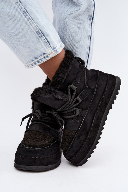 Zwarte veterschoenen voor de winter op platform Coraliah