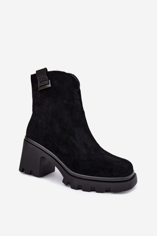 Gevoerde schoenen van faux suede met hakken T.Sokolski SH Z26-428 zwart