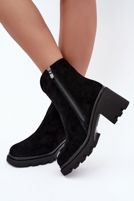 Gevoerde schoenen van faux suede met hakken T.Sokolski SH Z26-428 zwart
