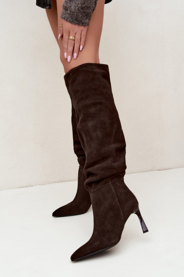 Faux suede lange laarzen Slouchy met dunne hakken Vinceza 89170 in chocoladekleur