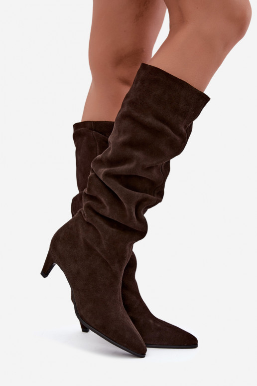 Faux suede geïsoleerde lange laarzen Slouchy met hakken Vinceza 89167 in chocoladekleur