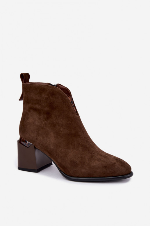 Faux suede warme enkellaarsjes met hakken in bruine kleur Laverelle