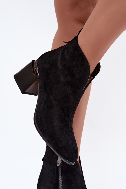 Faux suede warme enkellaarsjes met hakken in zwarte kleur Laverelle