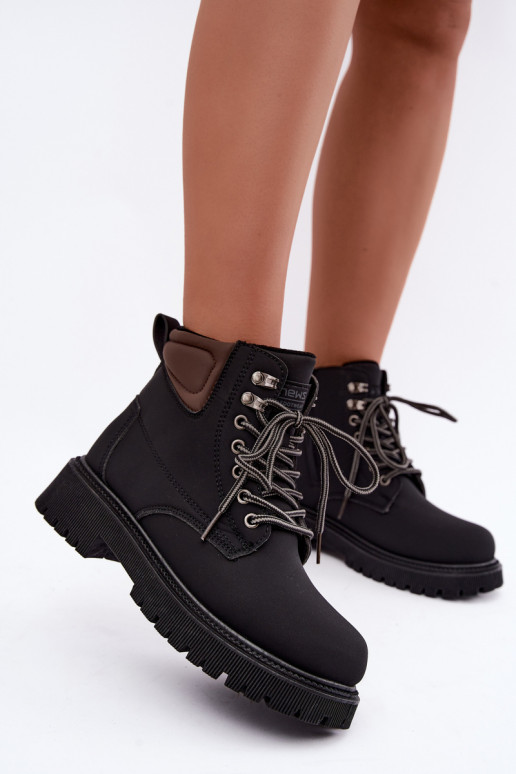 Geïsoleerde zwarte dames schoenen Sarvella