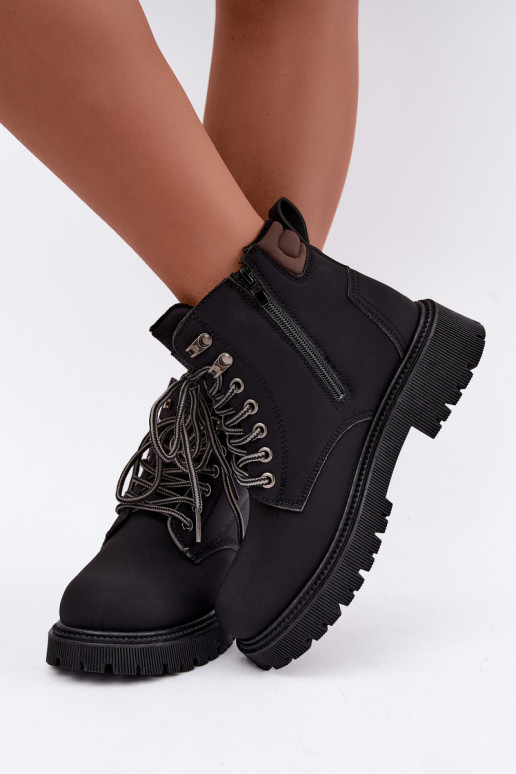 Geïsoleerde zwarte dames schoenen Sarvella