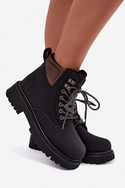 Geïsoleerde zwarte dames schoenen Sarvella