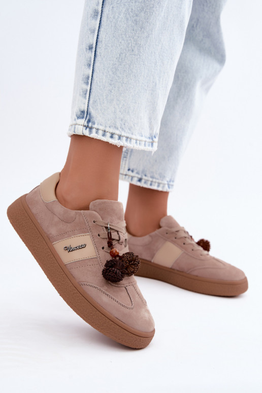 Faux suede sneakers met fluffy pompons Vinceza 79682 zandkleurig