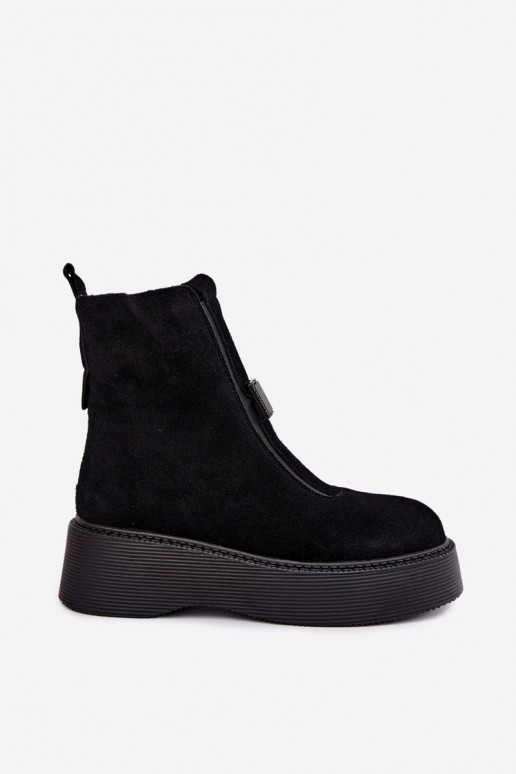 Enkellaarsjes van faux suede met plateau geïsoleerd D&A CR62-3448 in zwarte kleur