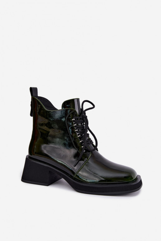 Faux leren gevoerde enkellaarsjes met lak effect Klocke GOE UU2N4129 khaki