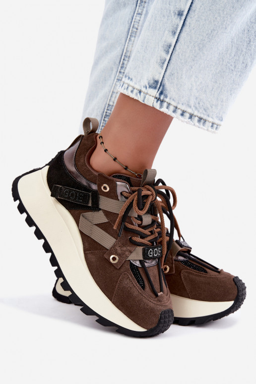 Bruine sneakers van faux suede met platform GOE UU2N4001
