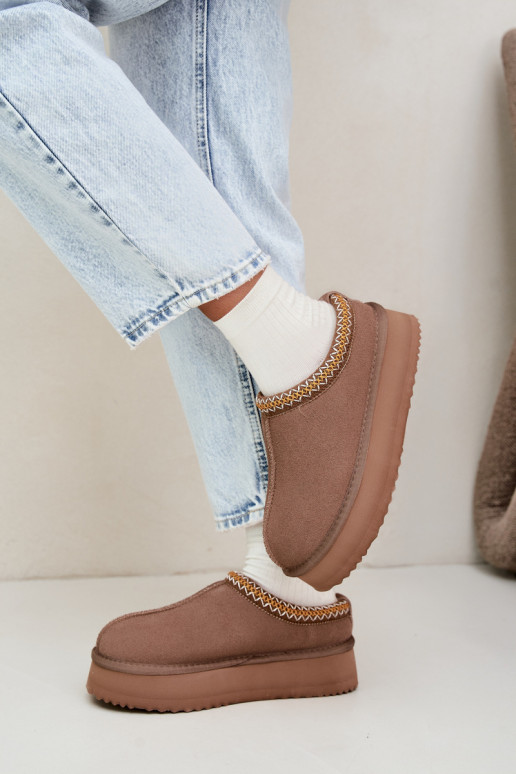 Faux suede sneeuwlaarzen met decoratieve streep Vinceza 97972 zandkleurig