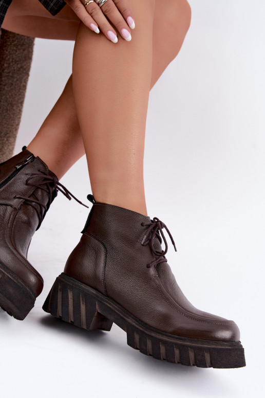 Verwarmde leren enkellaarsjes met elegante details Zazoo 60594 chocolade