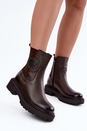 Verwarmde leren enkellaarsjes met elegante details Zazoo 60578 chocolade 2
