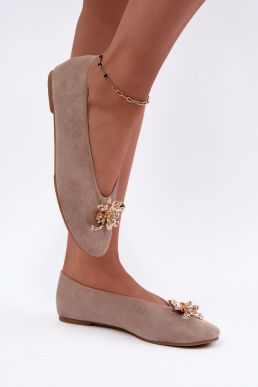 Ballet flats met versieringen in zandkleur Briellea