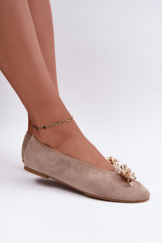 Ballet flats met versieringen in zandkleur Briellea