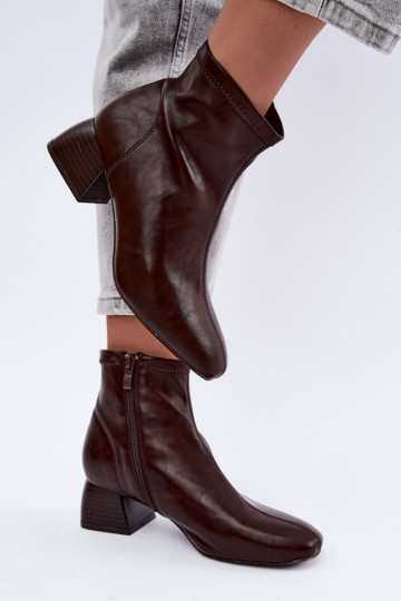 Estelle faux leather enkellaarsjes in chocoladekleur