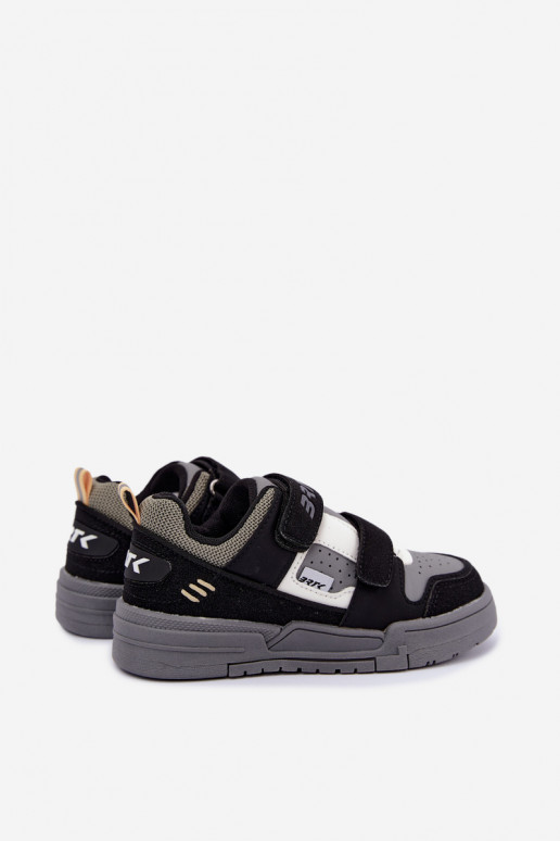 Sneakers voor jongens Bartek 8700210 in zwart en grijs