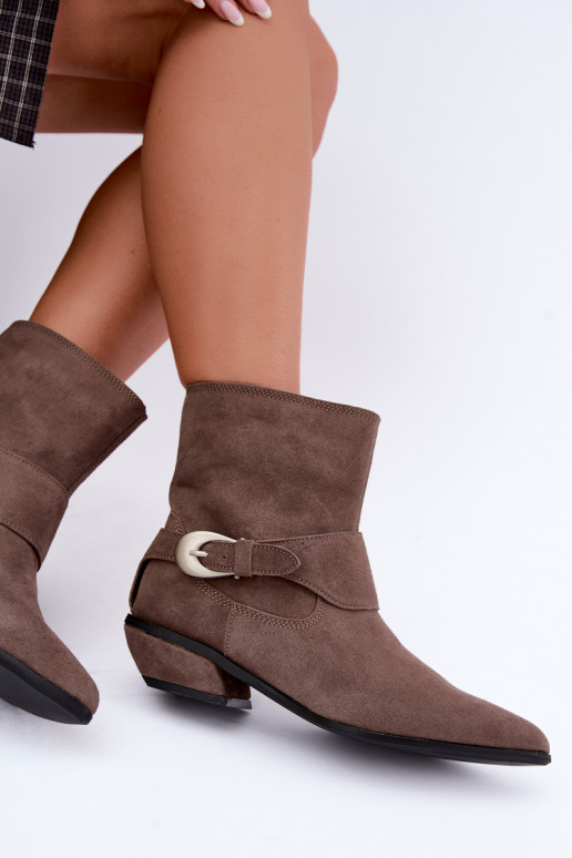 Geïsoleerde Serenelle enkellaarsjes cowboy-stijl van faux suede in zandkleur