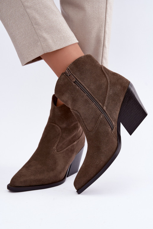 Khaki suède cowboy-stijl enkellaarsjes met hakken Tirabelle