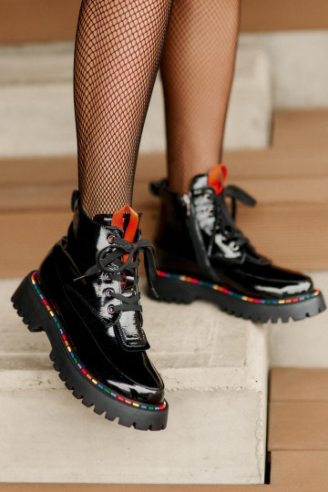 Leren werkankle boots met lak effect zwart Anafra