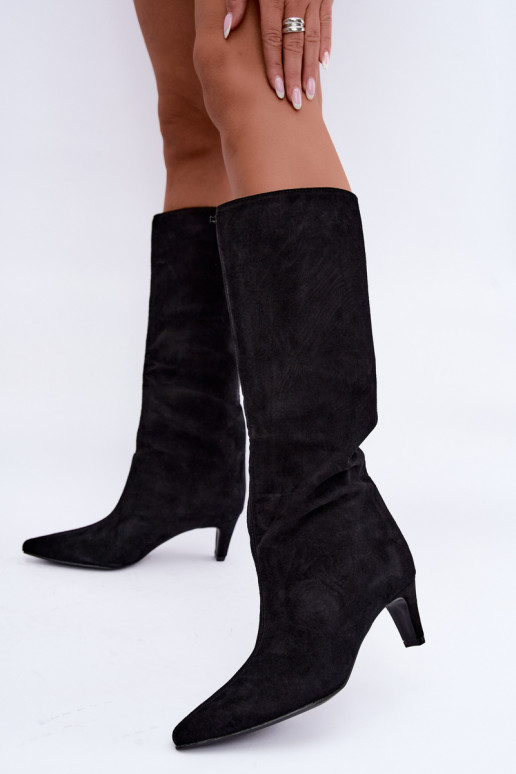 Instap hoge laarzen van faux suede met hakken in zwart Pamelisse