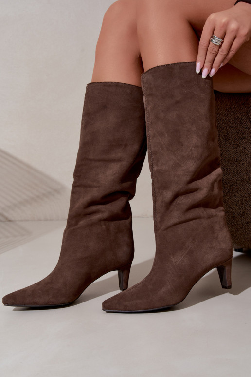 Chaki enkellaarsjes van faux suede met hakken Pamelisse
