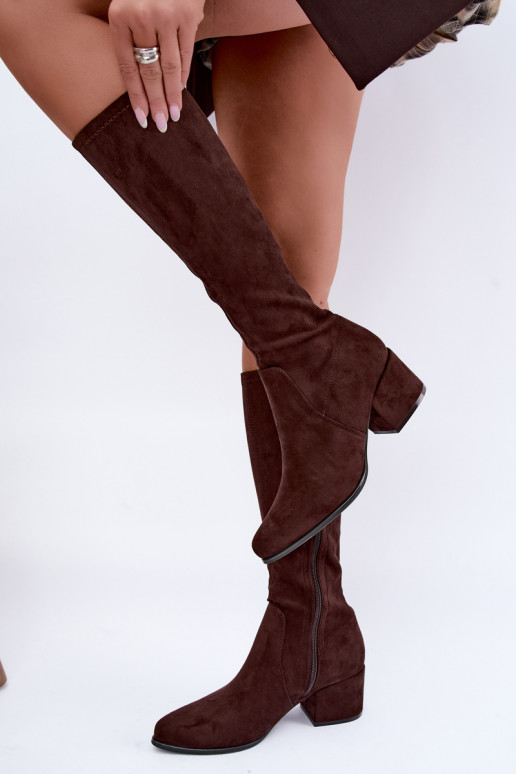 Dames kniehoge laarzen met lage hakken in chocolade faux suede Sergio Leone KZ212