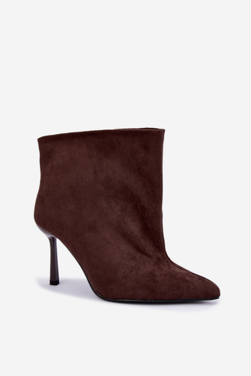 Cacao kleur slip-on enkellaarsjes met dunne hakken Kamea