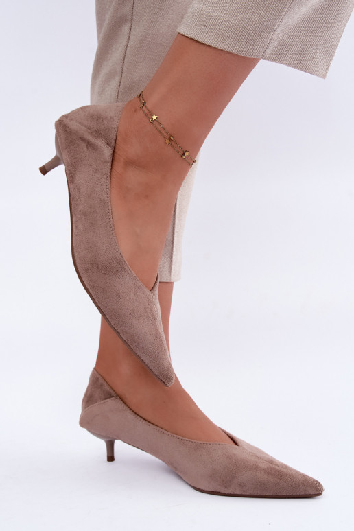 schoenen met lage hak in zandkleur Joresta