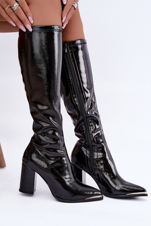 Laarzen tot de knie met hak en lak effect in zwart Isetta