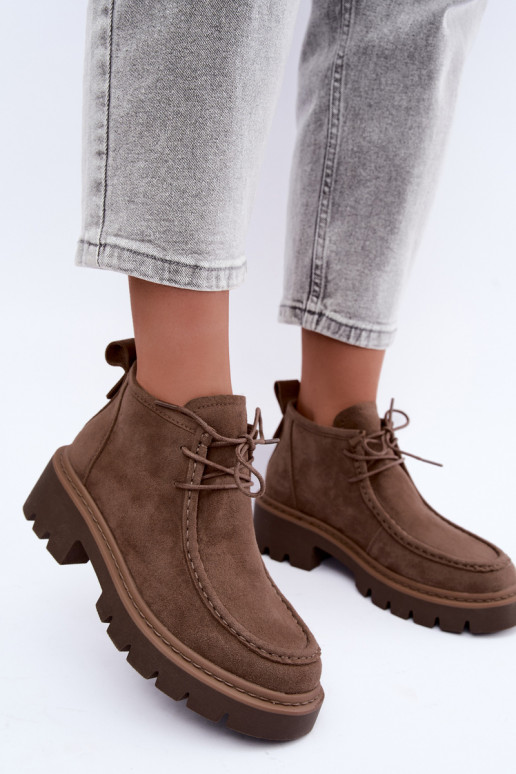 Gevlochten enkellaarsjes in faux suede zand Farella