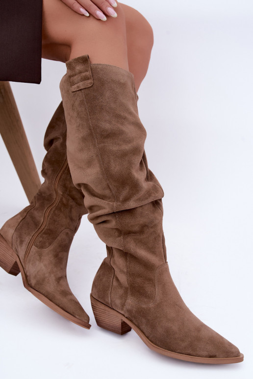 Warme gekreukte lange laarzen in cowboy-stijl van faux suede in bruin Zazoo 4313