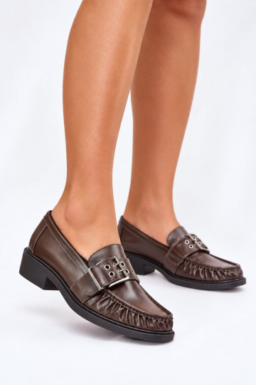 Dames mocassins met ruches en gespen in chocolade Daliare