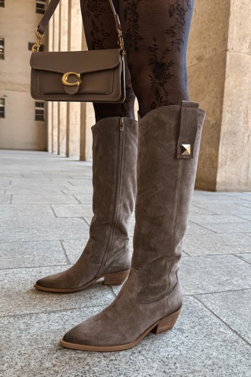 Warme lange laarzen in cowboy-stijl van faux suede in klei Zazoo 4224 2