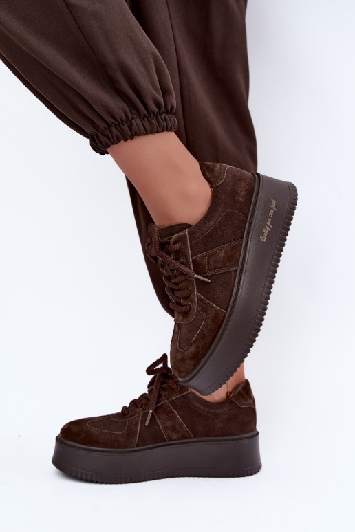 faux suede sneakers met platform Lee Cooper LCJ-26-01-4644 in chocolade