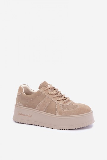 faux suede sneakers met platform Lee Cooper LCJ-26-01-4643 in zandkleur